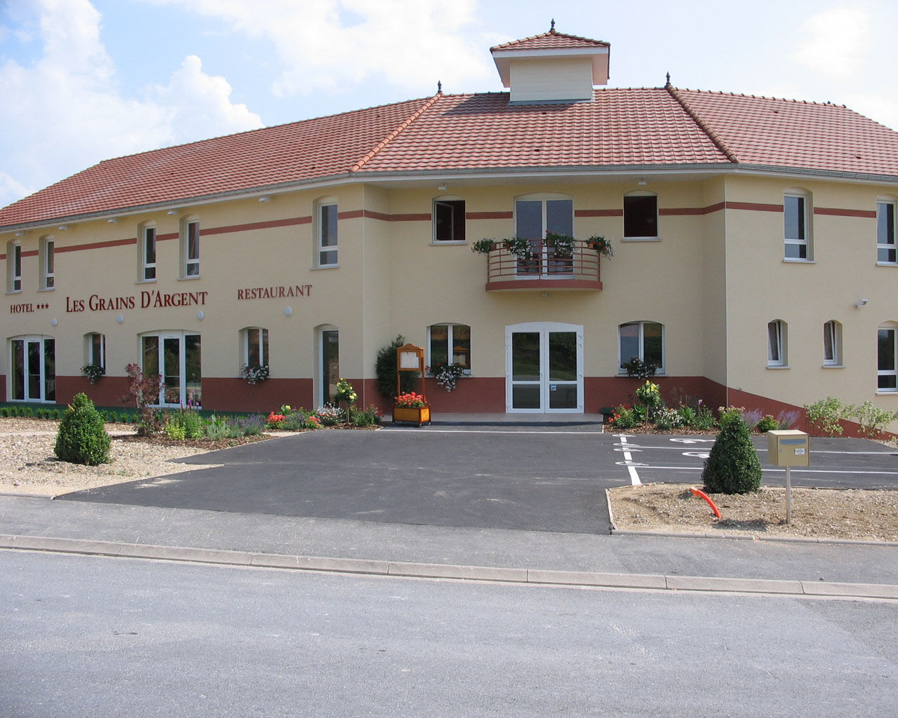 Hotel Les Grains D'Argent Dizy - Épernay Exteriér fotografie